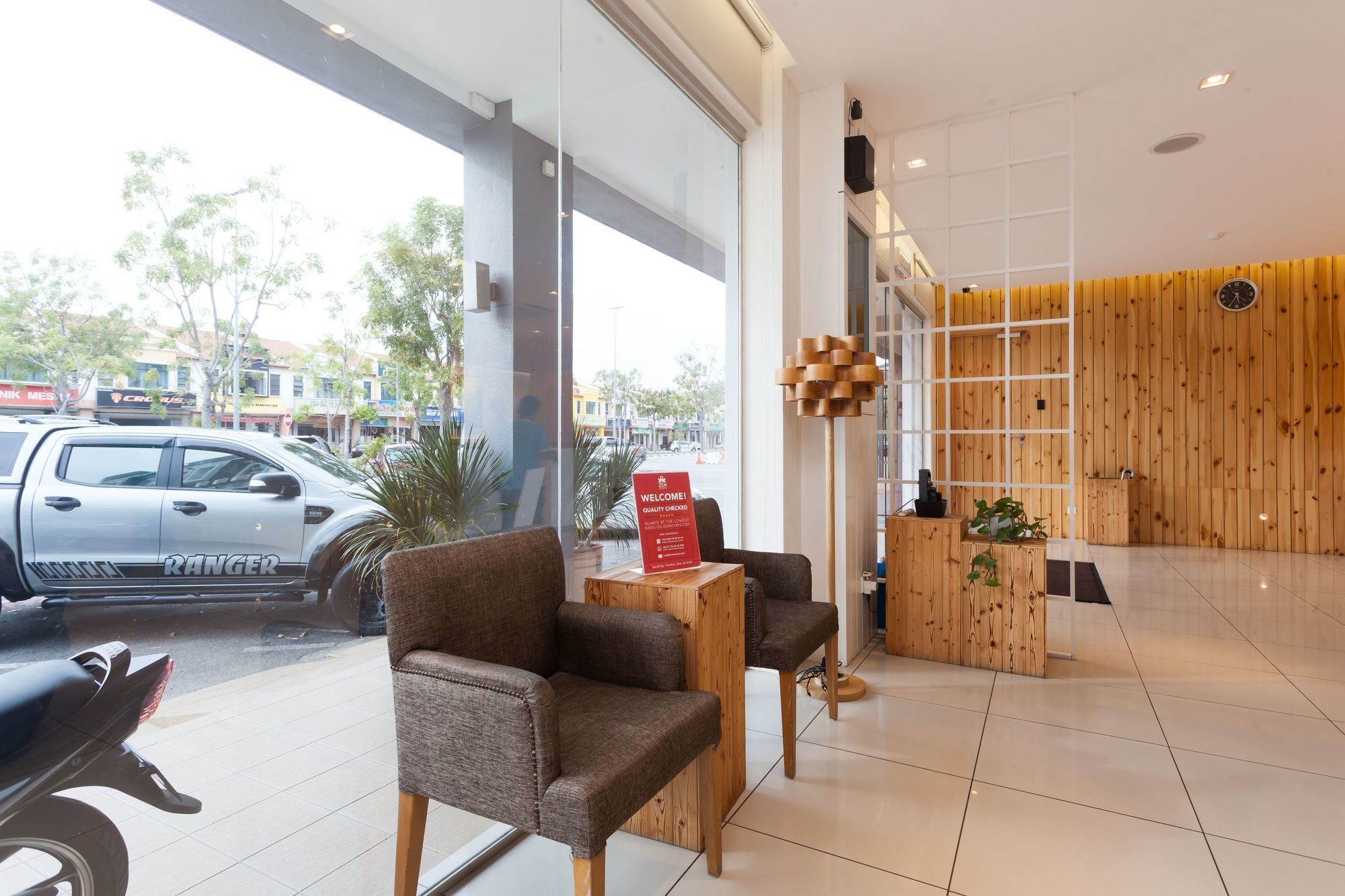 Zen Rooms Pertam Jaya Malacca Buitenkant foto